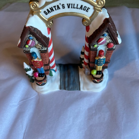 Santa’s village part of a holiday village set - Picture 6 of 9